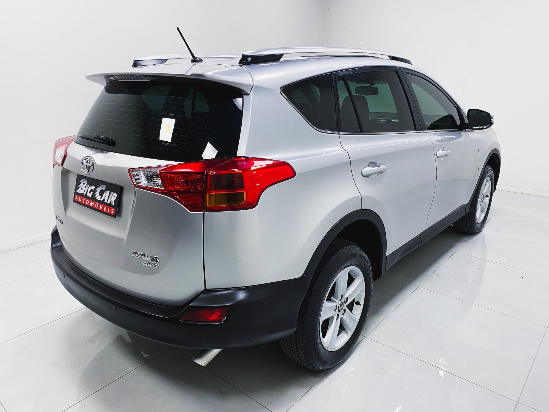 Toyota RAV-4 2.0 4×4 16V Aut. 2015