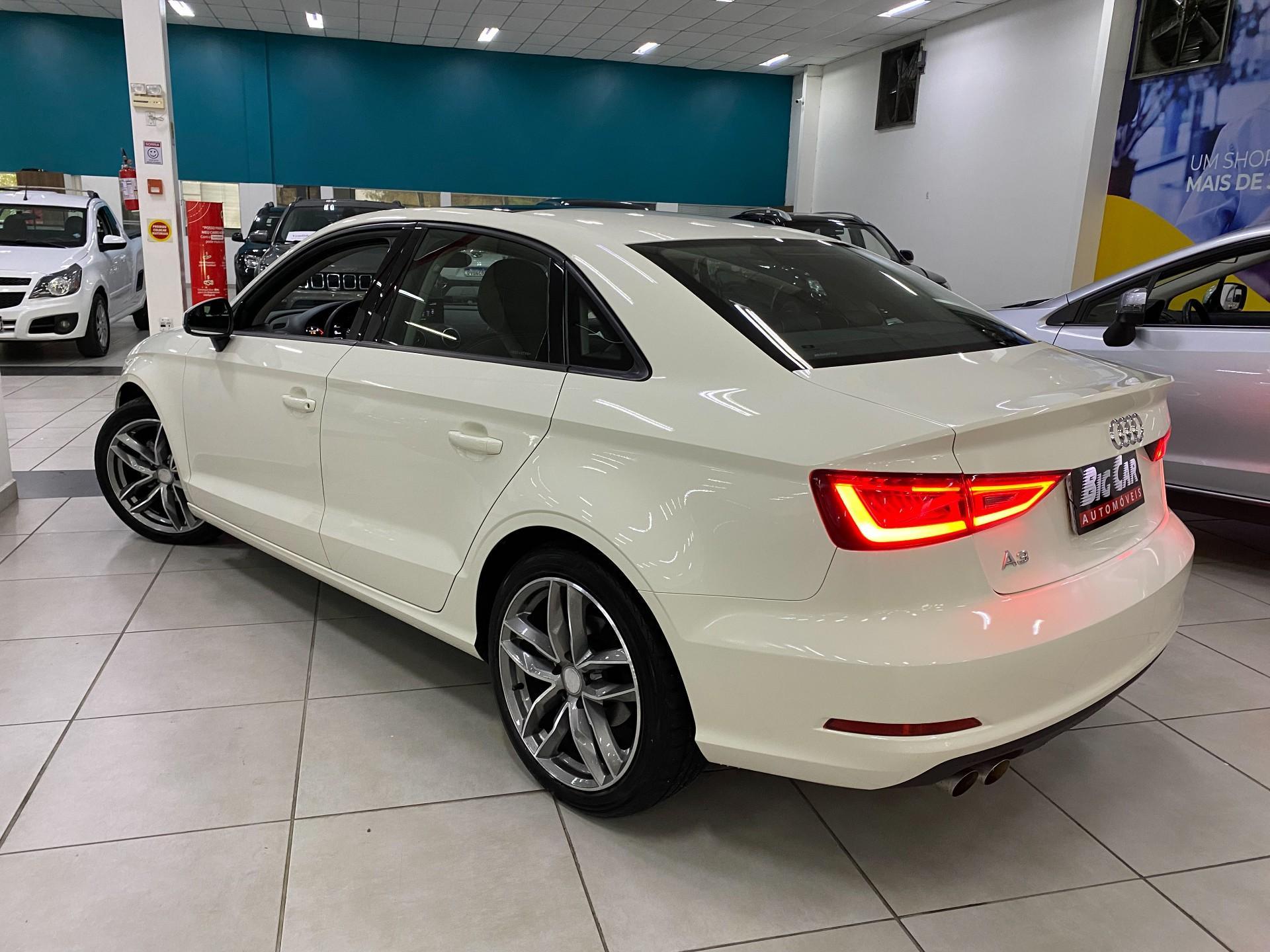 Audi A3 Attraction 16V TB FSI S-tronic 2014