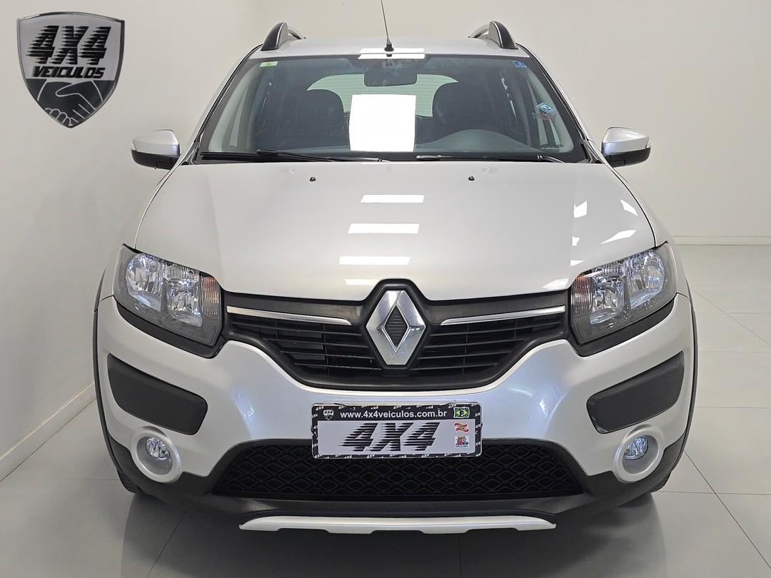 Renault Sandero STEP. Easy R H-Power 1.6 8V 2015