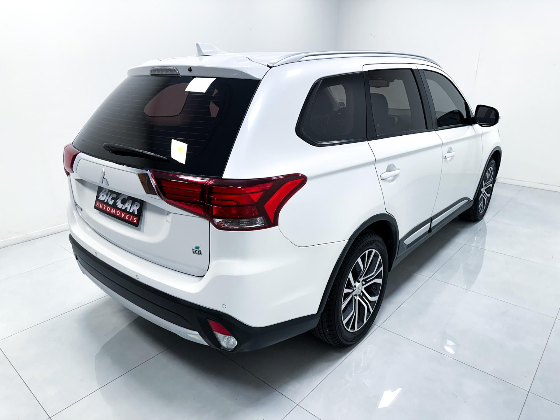 Mitsubishi Outlander COMFORT 2.0 16V Aut. 2018