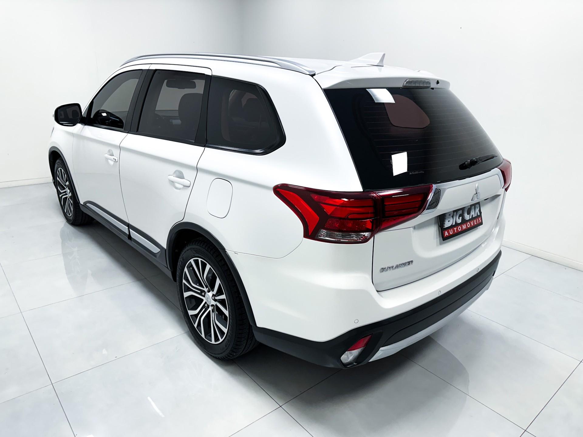 Mitsubishi Outlander COMFORT 2.0 16V Aut. 2018