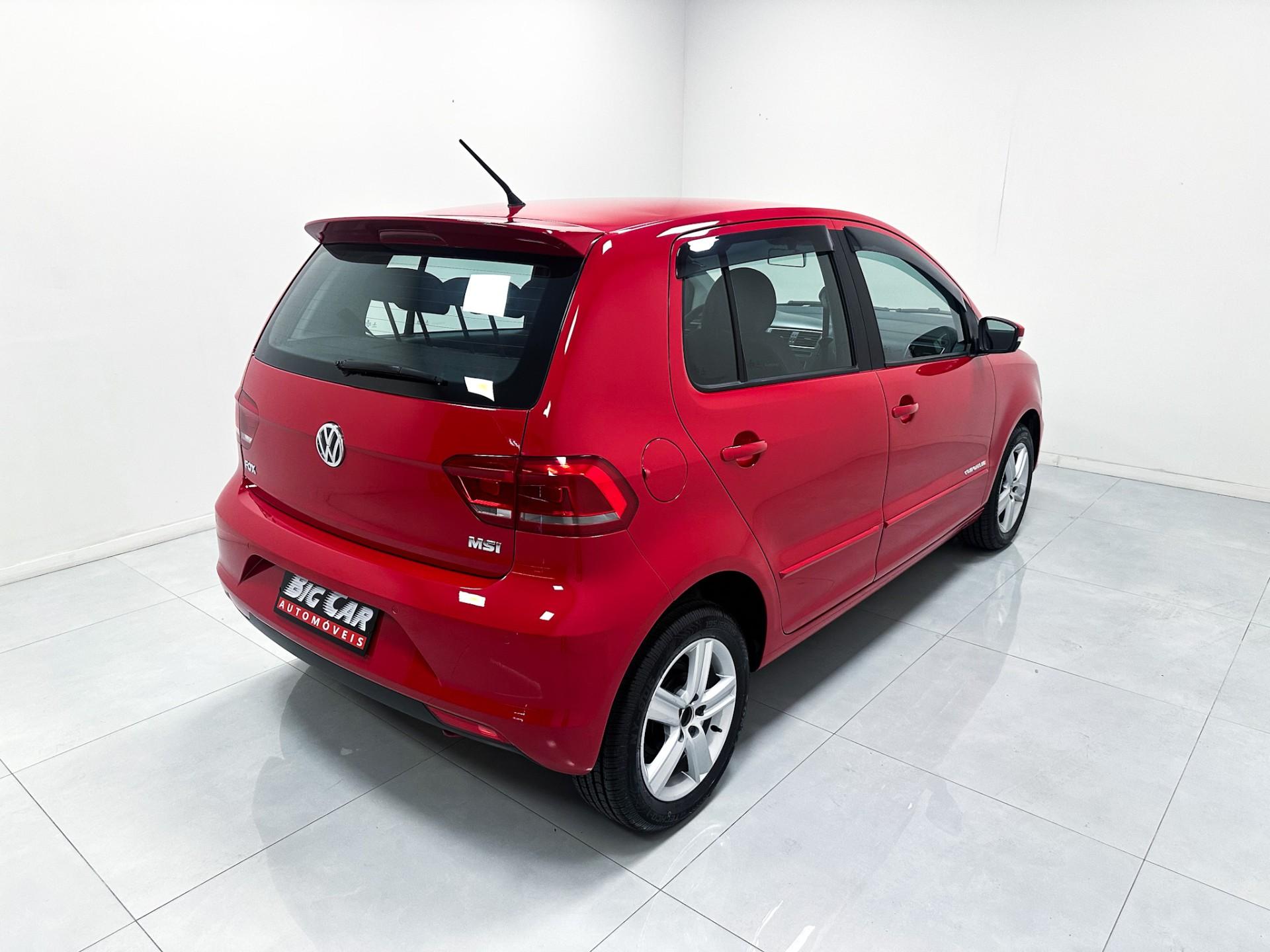 Volkswagen Fox Comfortline 1.6 Flex 8V 2015