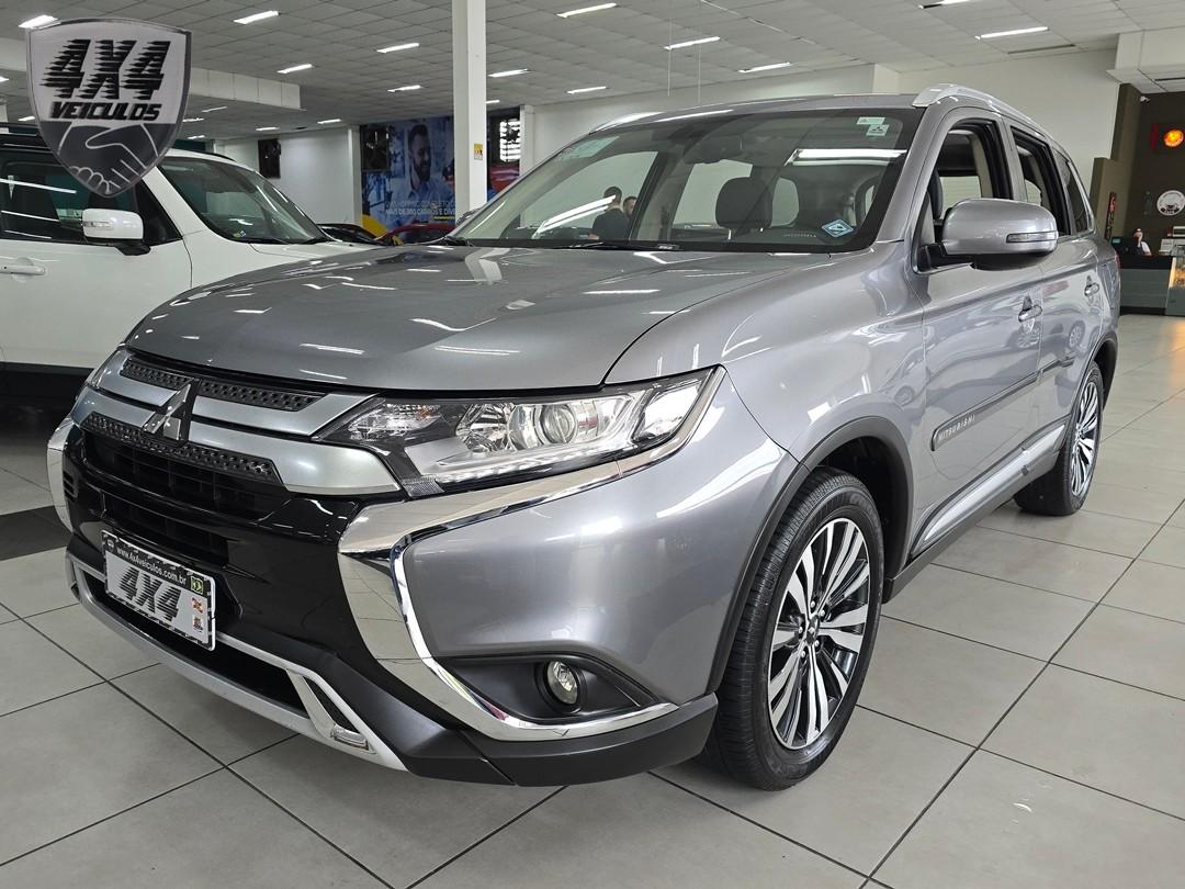 Mitsubishi Outlander HPE 2.0 16V 5p Aut. 2022