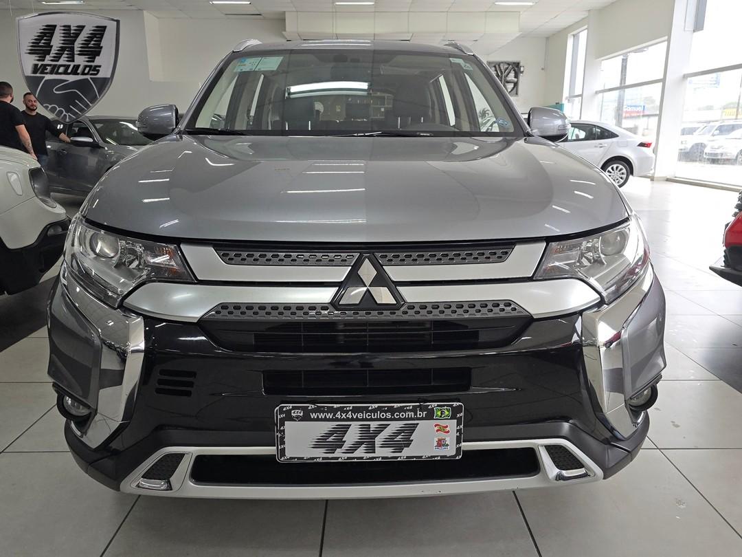 Mitsubishi Outlander HPE 2.0 16V 5p Aut. 2022