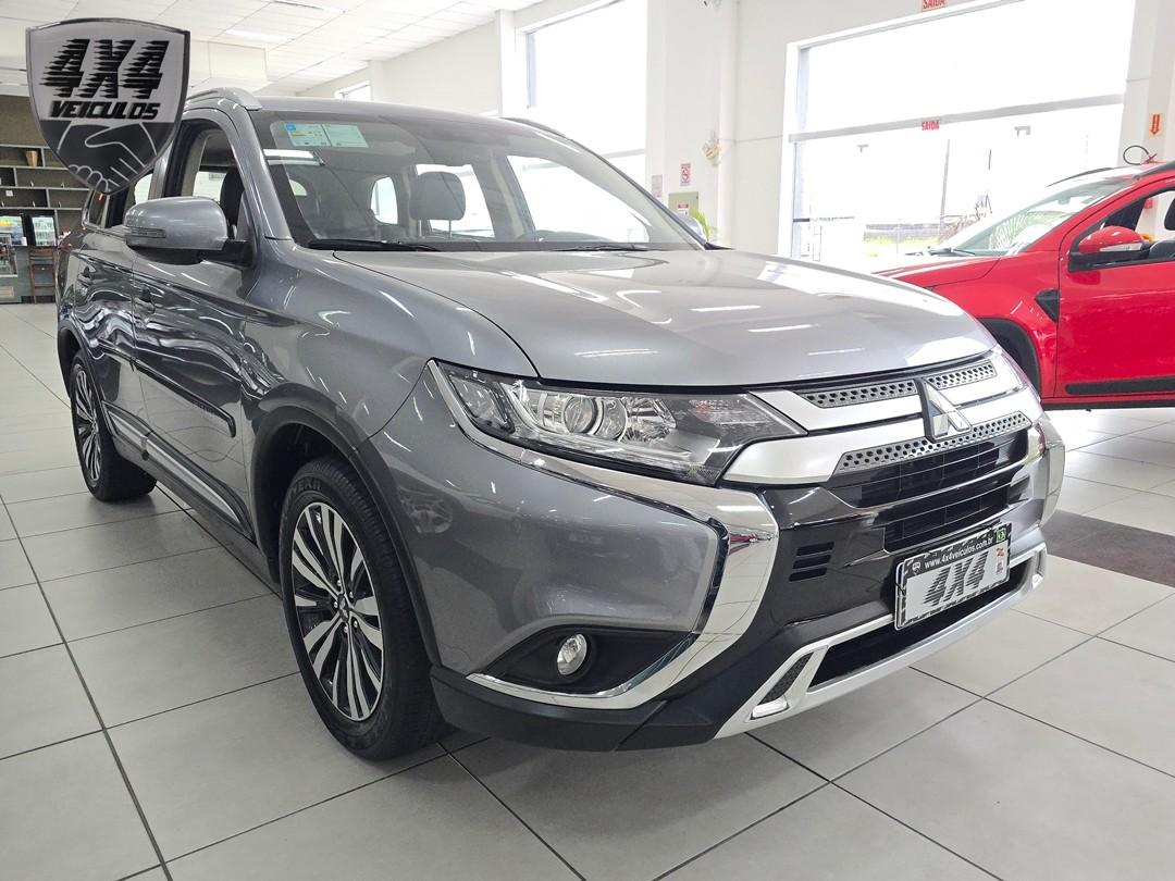 Mitsubishi Outlander HPE 2.0 16V 5p Aut. 2022