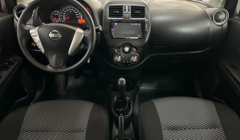 
								Nissan Versa 1.0 GNV 12V FlexStart Mec. 2020 full									