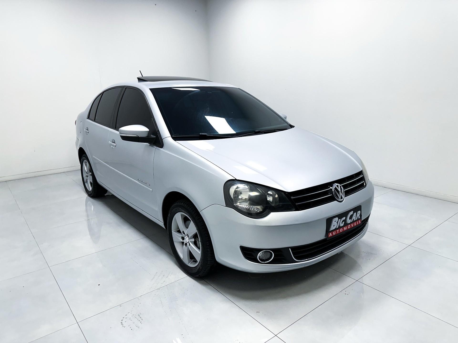 Volkswagen Polo Sedan Comfortline I MOTION  1.6 Total Flex 2014