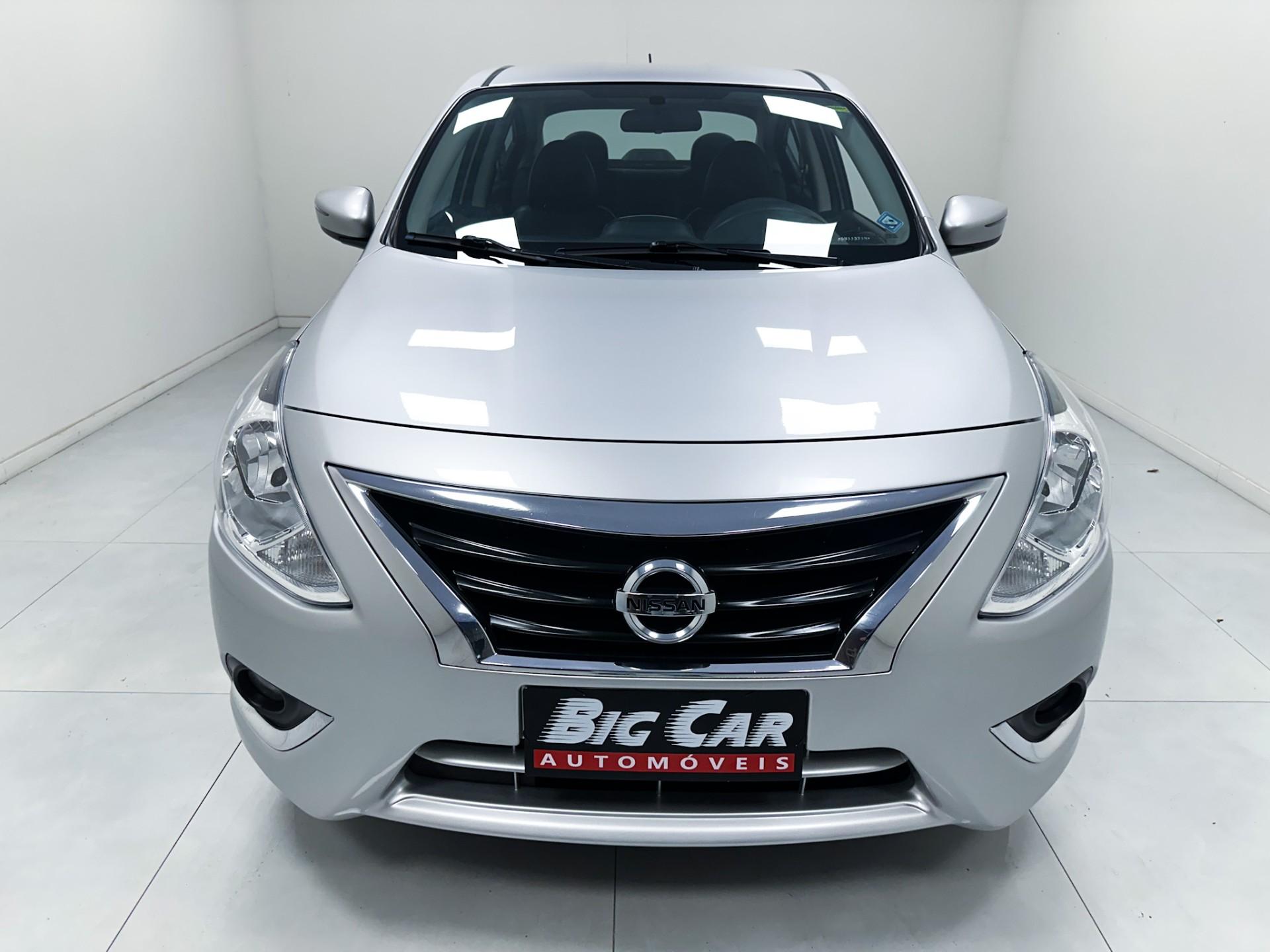 Nissan Versa UNIQUE 1.6 16V Flex Mec. 2016