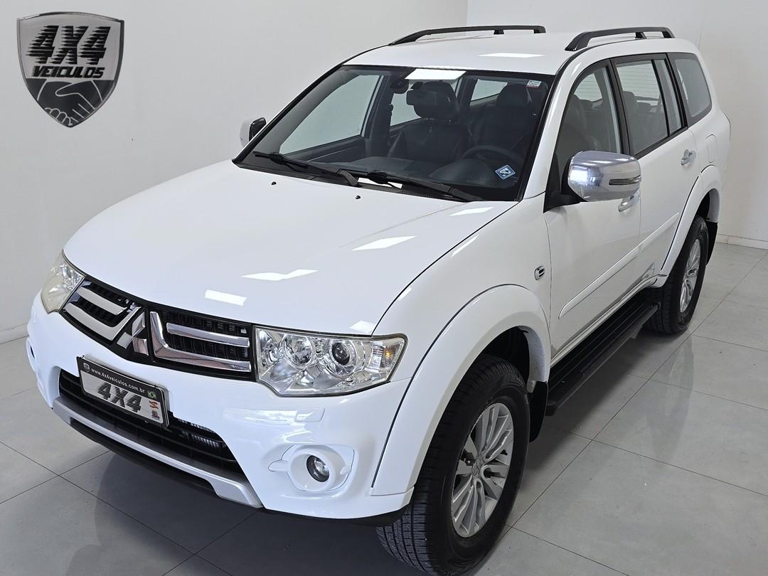 Mitsubishi Pajero HPE 3.2 4×4 T.I. Dies. 7p Aut. 2016