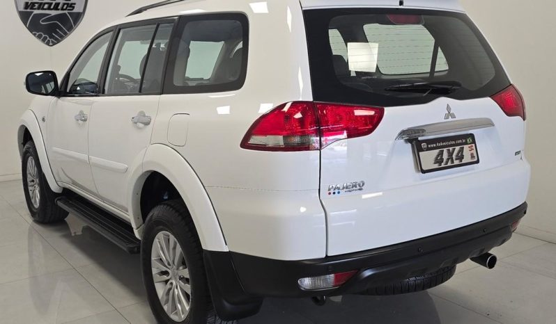 
								Mitsubishi Pajero HPE 3.2 4×4 T.I. Dies. 7p Aut. 2016 full									