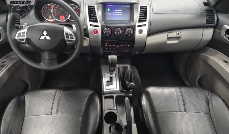 
								Mitsubishi Pajero HPE 3.2 4×4 T.I. Dies. 7p Aut. 2016 full									