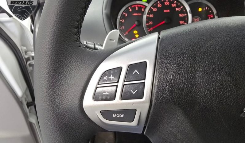 
								Mitsubishi Pajero HPE 3.2 4×4 T.I. Dies. 7p Aut. 2016 full									