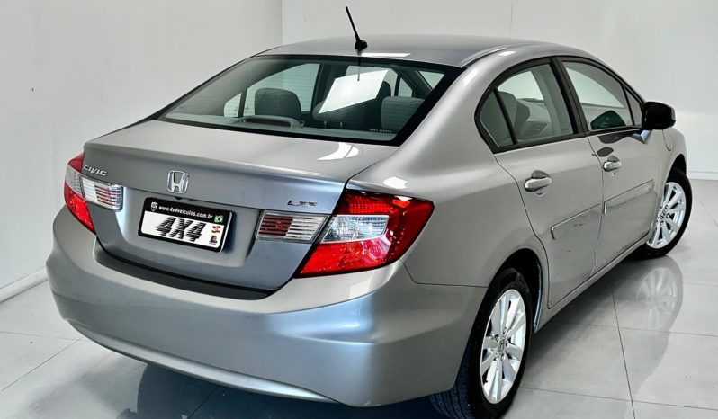 
								Honda Civic Sedan LXS 1.8/1.8 Flex 16V Mec. 4p 2014 full									