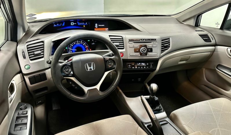 
								Honda Civic Sedan LXS 1.8/1.8 Flex 16V Mec. 4p 2014 full									