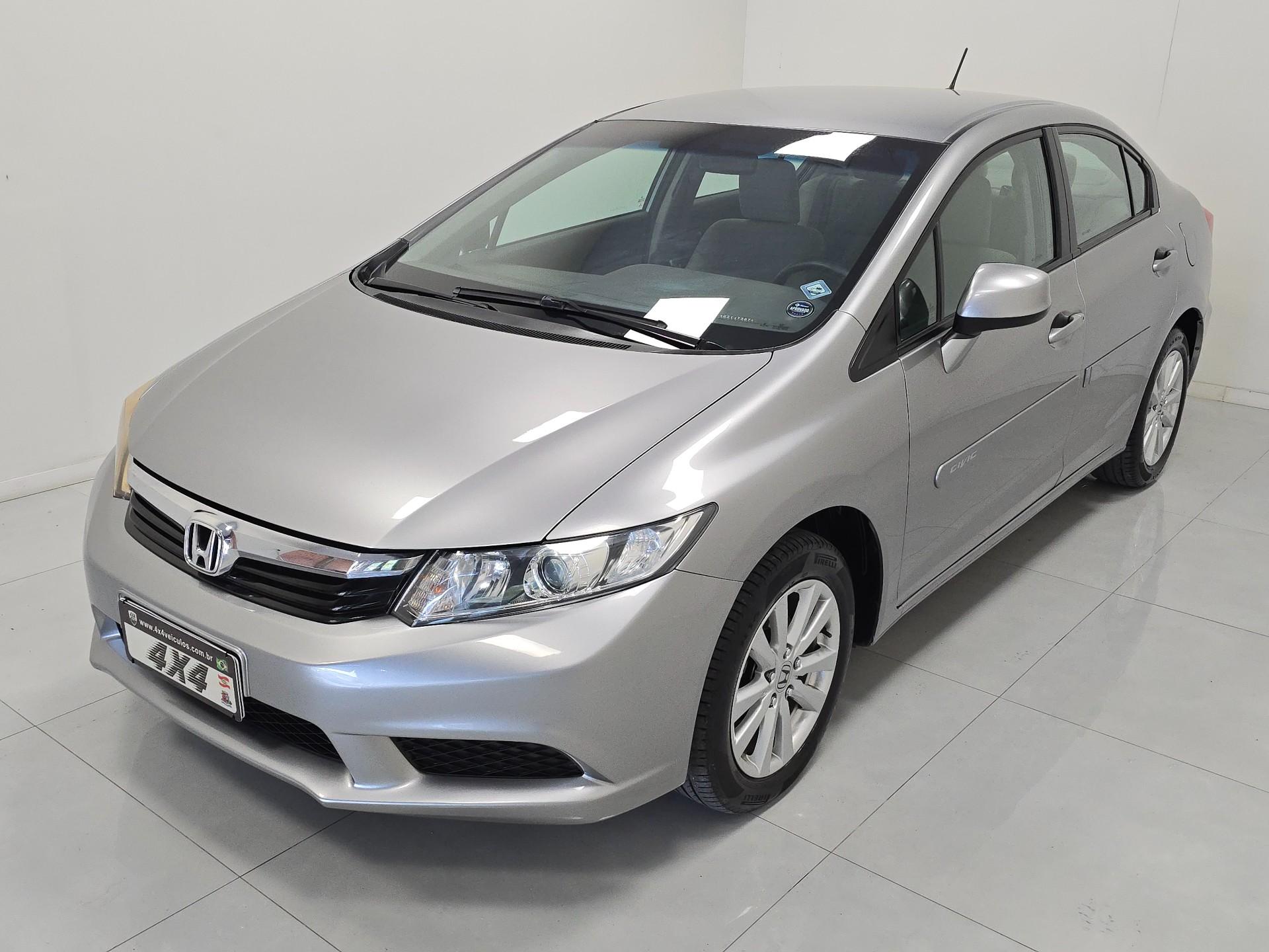Honda Civic Sedan LXS 1.8/1.8 Flex 16V Mec. 4p 2014