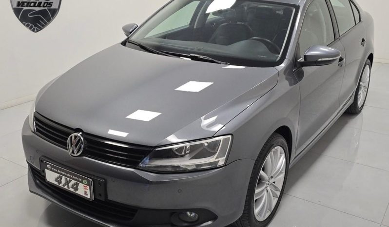 
								Volkswagen Jetta Comfortline 2.0 Automático 2014 full									