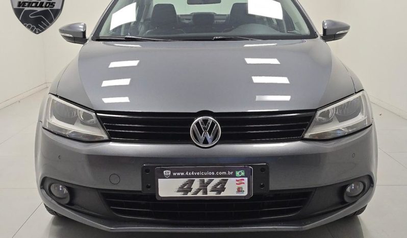 
								Volkswagen Jetta Comfortline 2.0 Automático 2014 full									