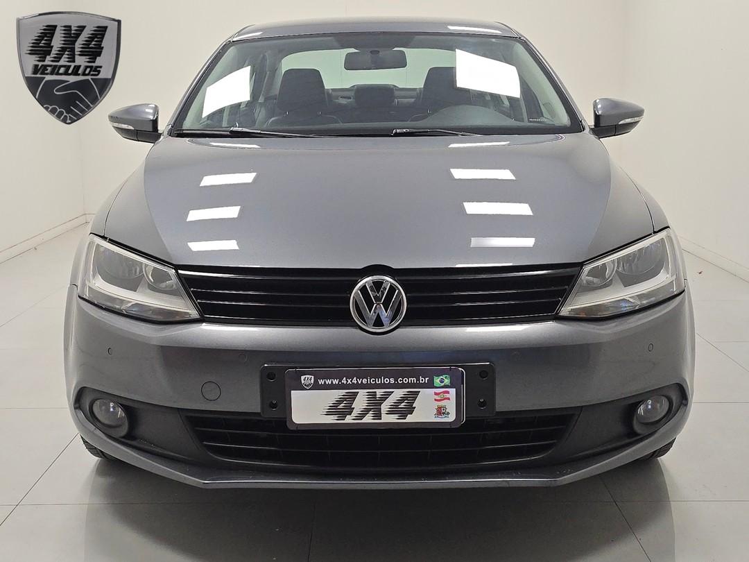 Volkswagen Jetta Comfortline 2.0 Automático 2014