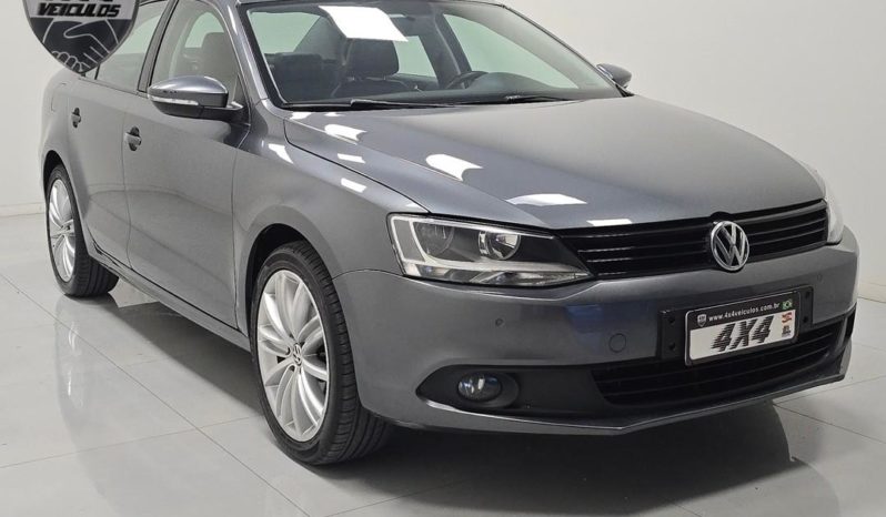 
								Volkswagen Jetta Comfortline 2.0 Automático 2014 full									