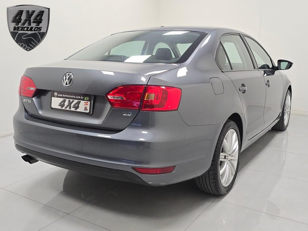 Volkswagen Jetta Comfortline 2.0 Automático 2014