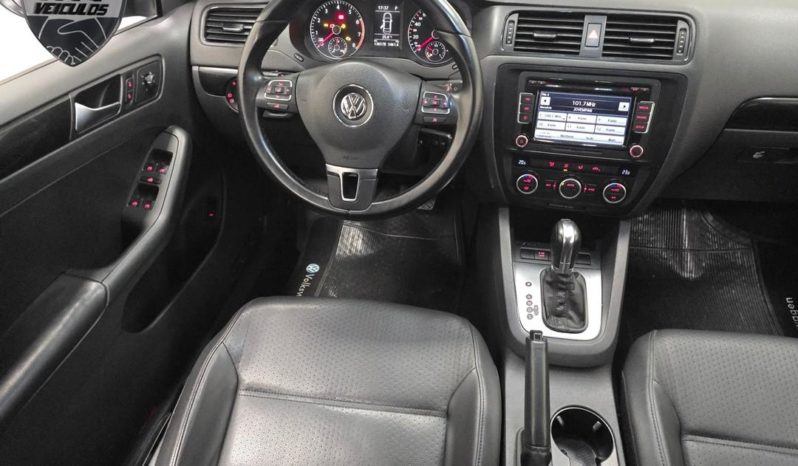 
								Volkswagen Jetta Comfortline 2.0 Automático 2014 full									
