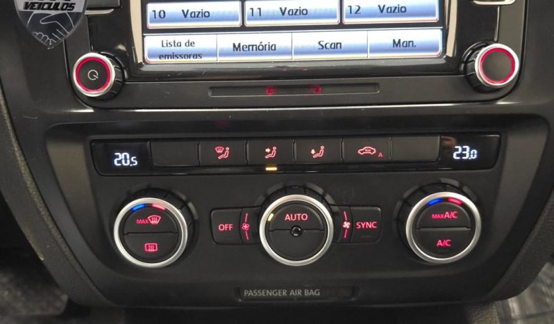 
								Volkswagen Jetta Comfortline 2.0 Automático 2014 full									