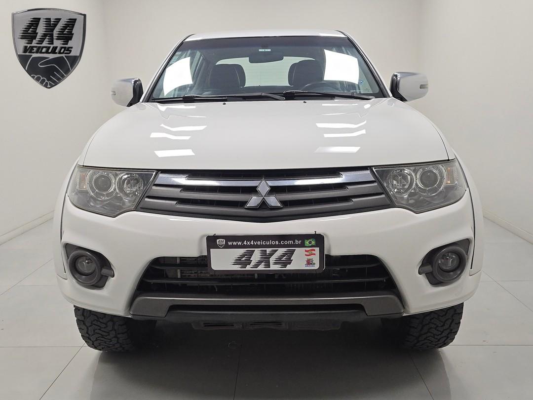 Mitsubishi L200 Triton HPE 3.2 CD TB Int.Diesel Aut 2016