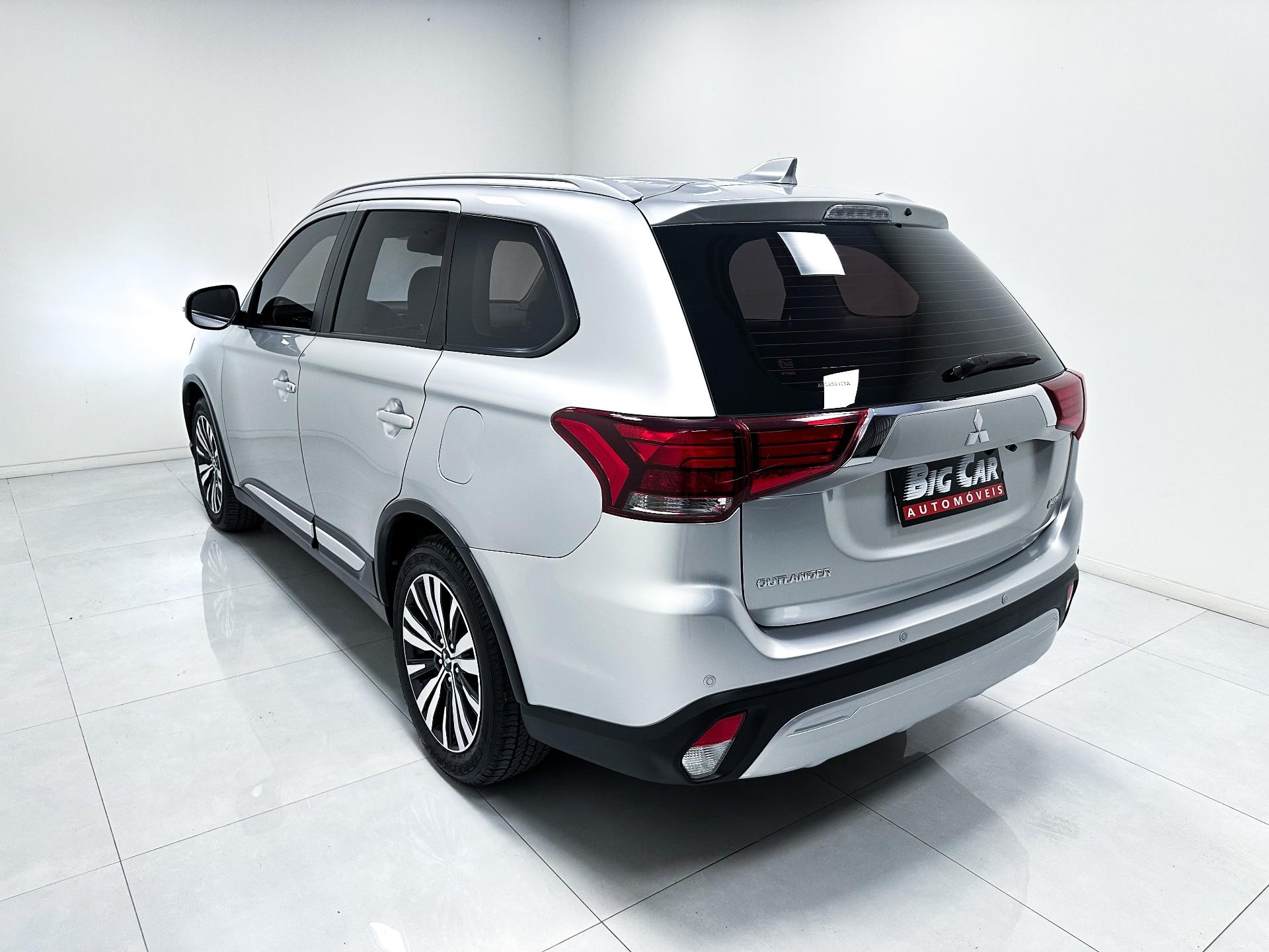 Mitsubishi Outlander HPE 2.0 16V 5p Aut. 2020