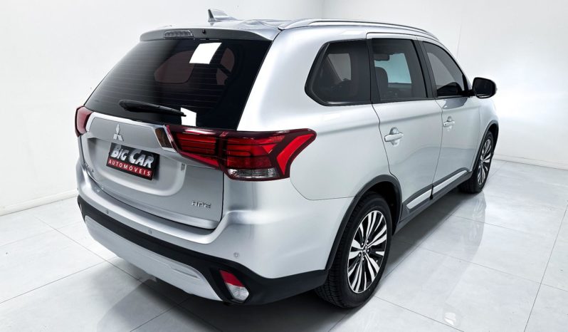 
								Mitsubishi Outlander HPE 2.0 16V 5p Aut. 2020 full									