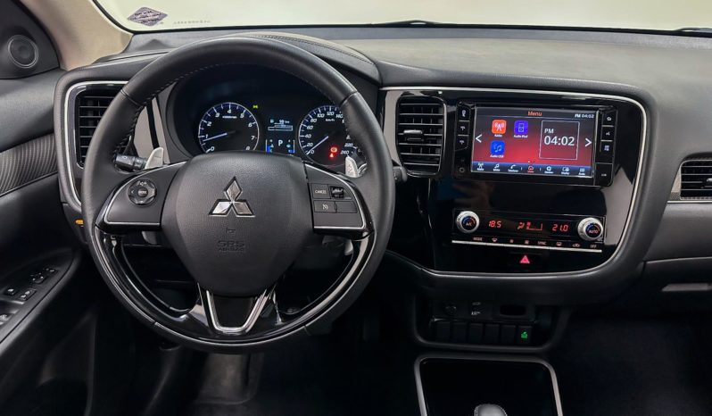 
								Mitsubishi Outlander HPE 2.0 16V 5p Aut. 2020 full									