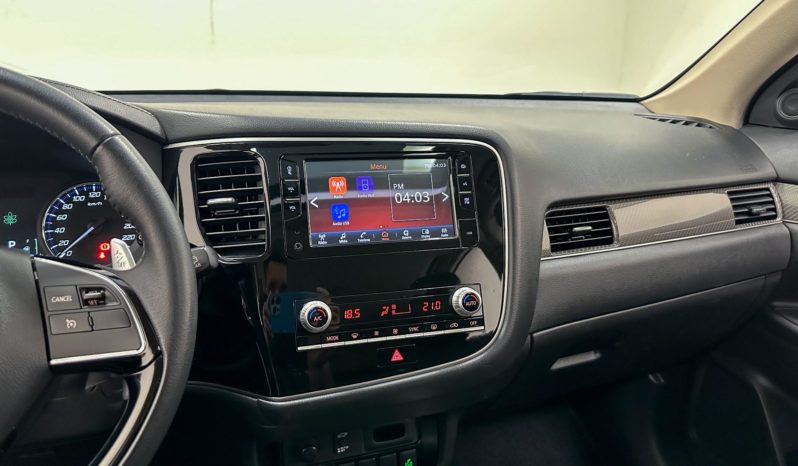 
								Mitsubishi Outlander HPE 2.0 16V 5p Aut. 2020 full									