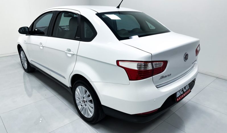 
								Fiat Grand Siena ESSENCE Dualogic 1.6 Flex 16V 2015 full									