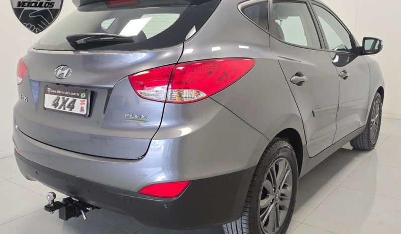 
								Hyundai ix35 GL 2.0 16V 2WD Flex Aut. 2018 full									