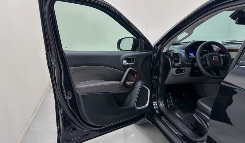 
								Fiat Toro Freedom Road 1.8 16V Flex Aut. 2018 full									