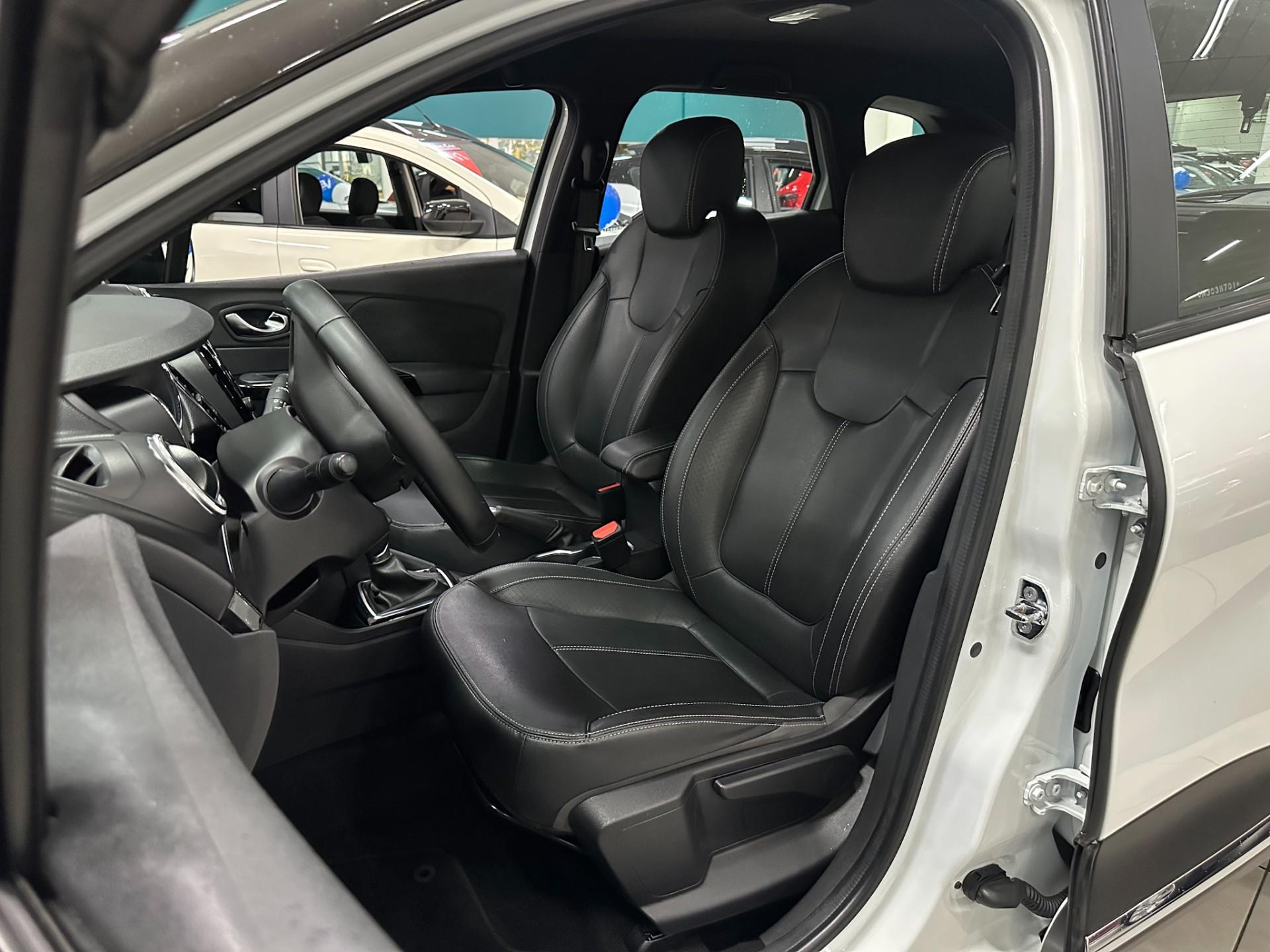 Renault Captur Intense 1.3 TB 16V Flex Aut. 2022