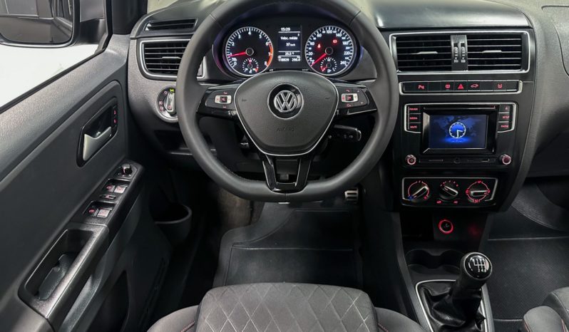 
								Volkswagen CrossFox 1.6 Flex 16V 2017 full									