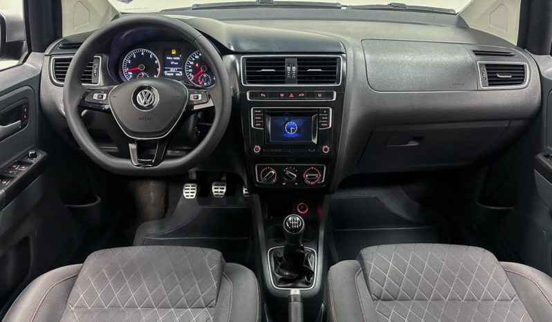 
								Volkswagen CrossFox 1.6 Flex 16V 2017 full									