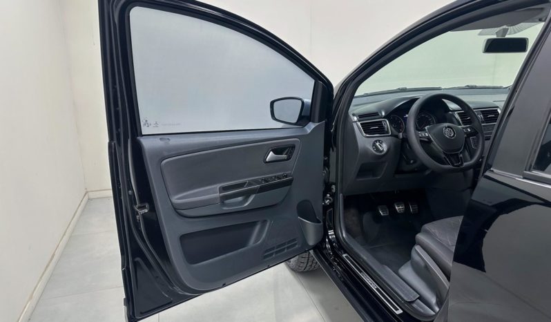 
								Volkswagen CrossFox 1.6 Flex 16V 2017 full									