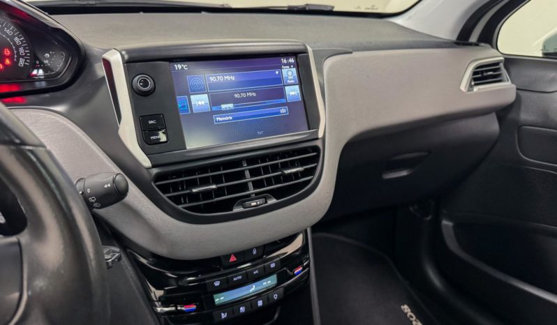 
								Peugeot 208 Allure 1.6 Flex 16V Aut. 2017 full									
