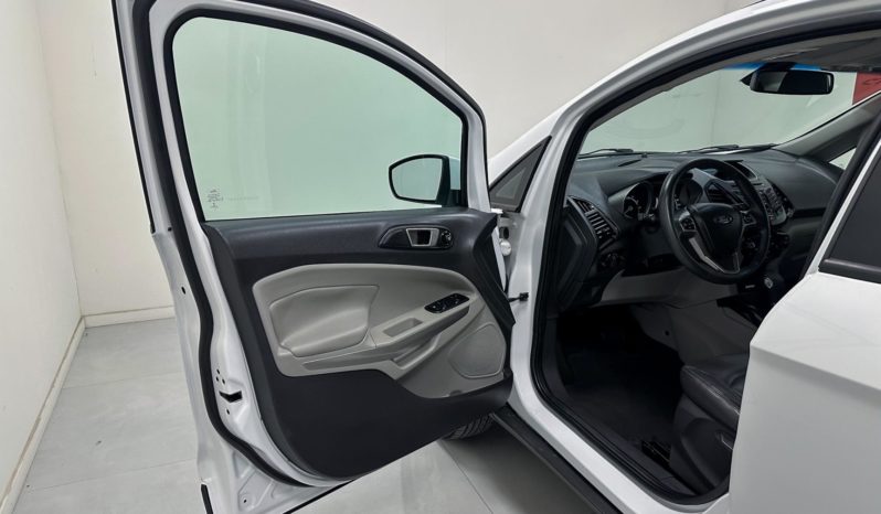 
								Ford EcoSport TITANIUM 2.0 16V Flex 2015 full									
