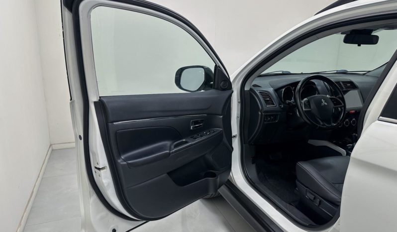 
								Mitsubishi ASX 2.0 16V 4×4 160cv Aut. 2014 full									