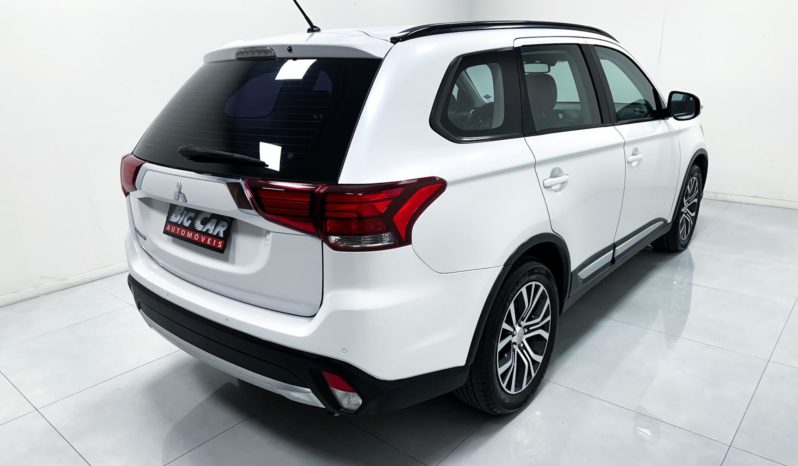 
								Mitsubishi Outlander 2.0 16V 160cv Aut. 2016 full									