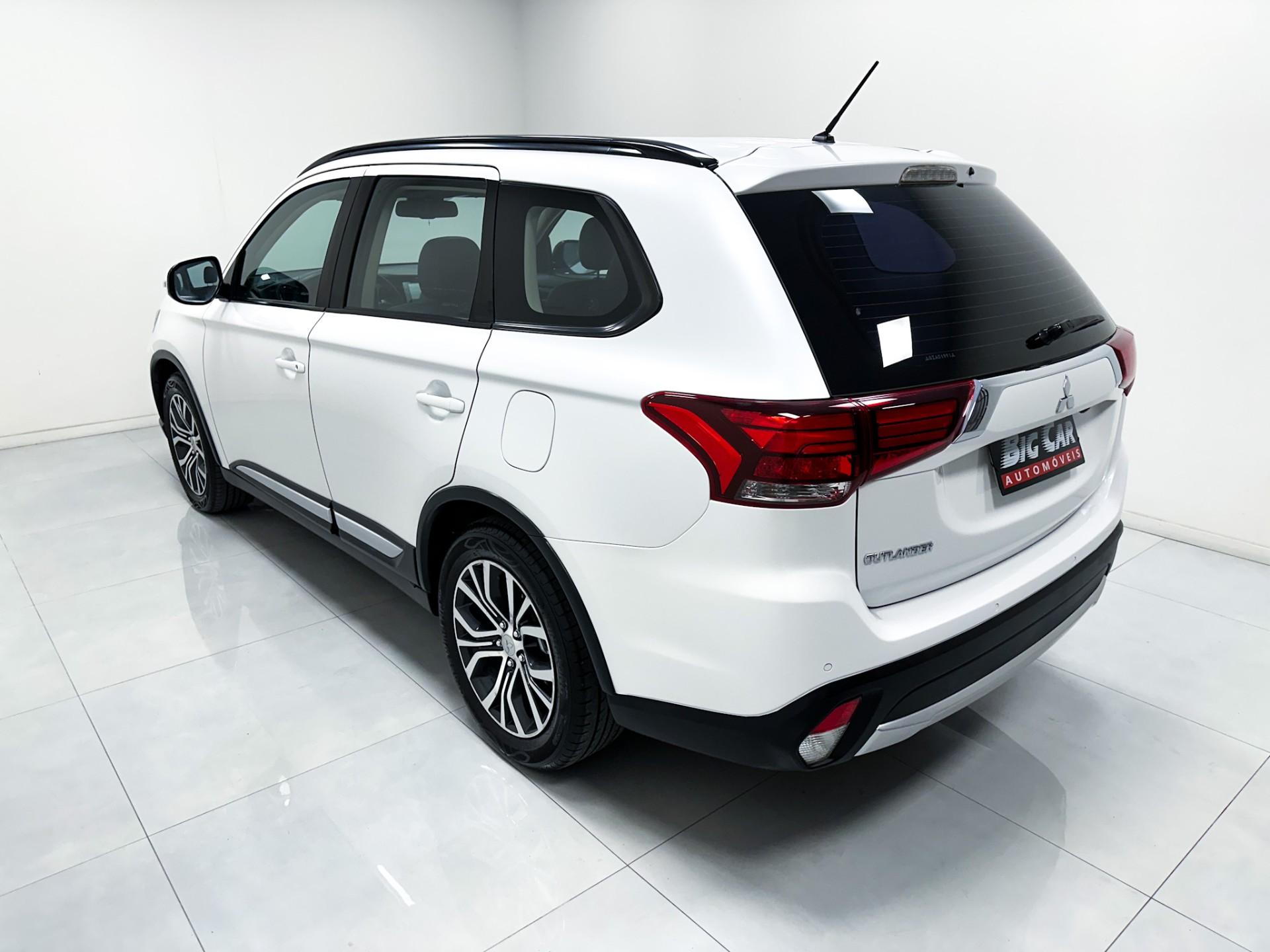Mitsubishi Outlander 2.0 16V 160cv Aut. 2016