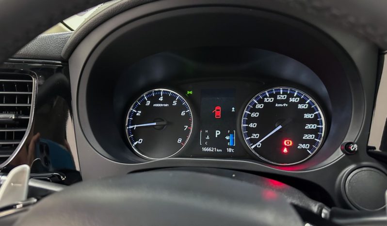 
								Mitsubishi Outlander 2.0 16V 160cv Aut. 2016 full									