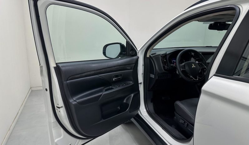 
								Mitsubishi Outlander 2.0 16V 160cv Aut. 2016 full									