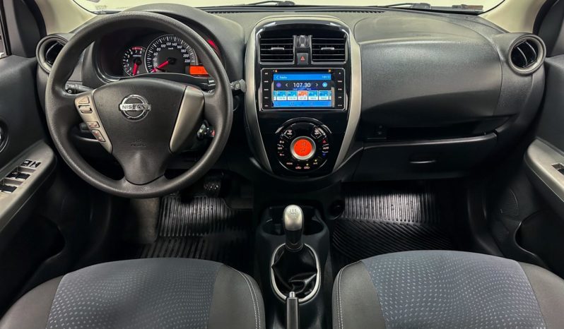 
								Nissan March SL 1.6 16V Flex 2016 full									