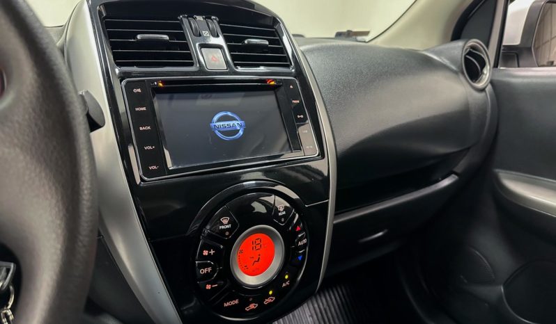 
								Nissan March SL 1.6 16V Flex 2016 full									