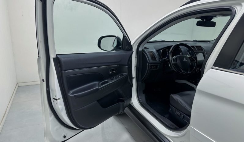 
								Mitsubishi ASX 2.0 16V 4×4 160cv Aut. 2014 full									