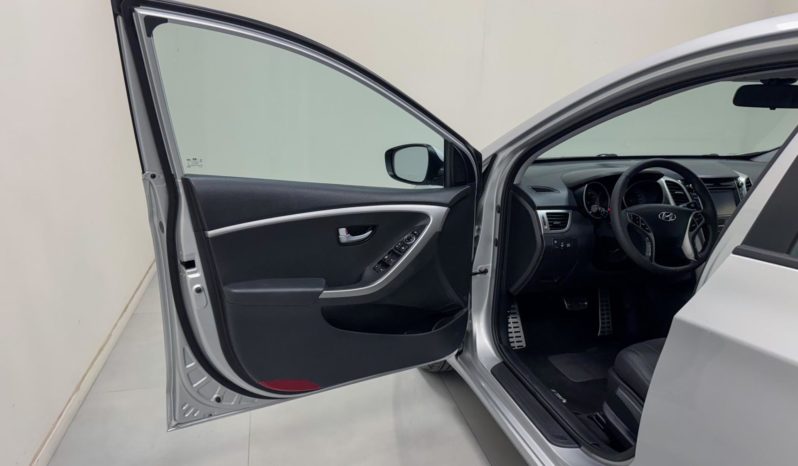 
								Hyundai I30 1.8 16V Aut. 2015 full									