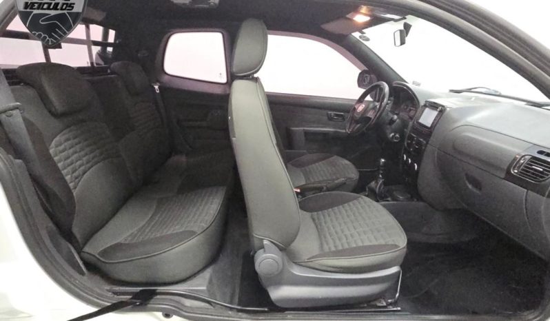 
								Fiat Strada Adventure1.8/ 1.8 LOCKER Flex CD 2019 full									
